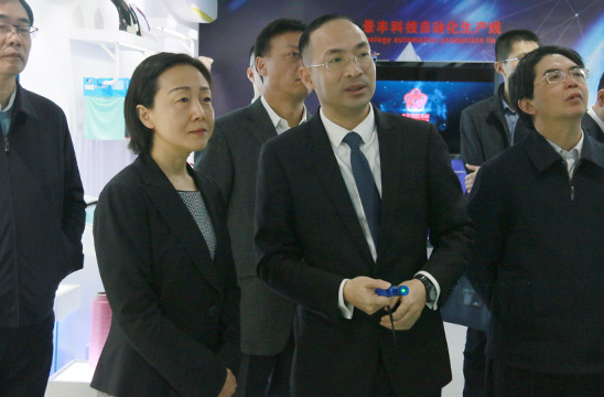 郭宁宁，现任第二十届中央候补委员，福建省委常委、福州市委书记，福州警备区党委第一书记